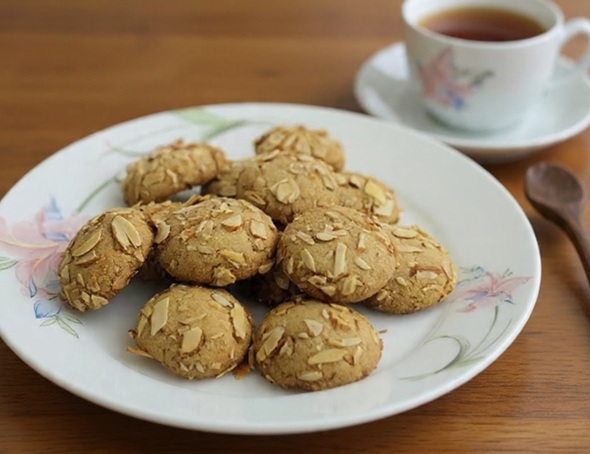 Almond Cookies
