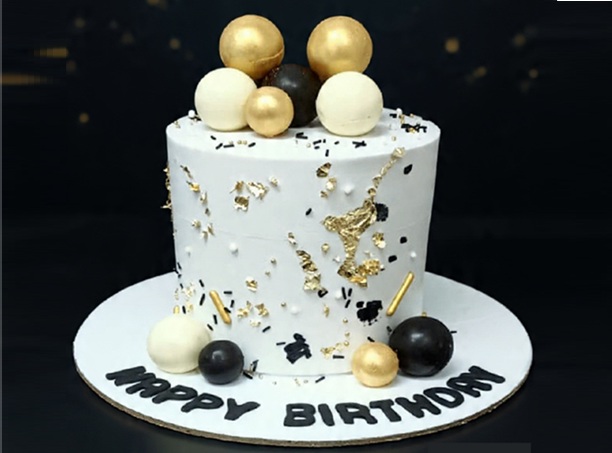 Mesmerizing Beauty Cake