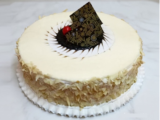 Almond Honeylicious Cake