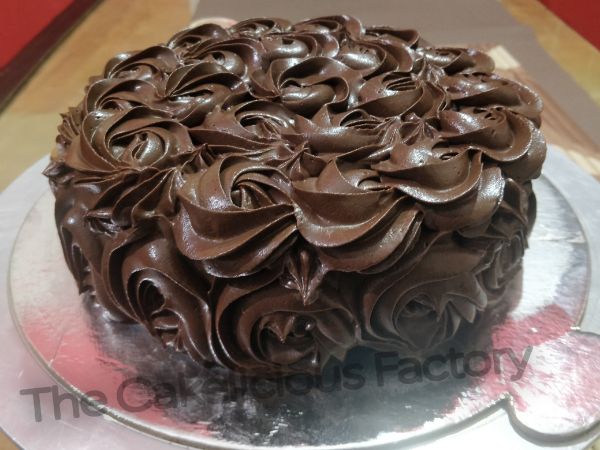 Premium Truffle Rosette Cake