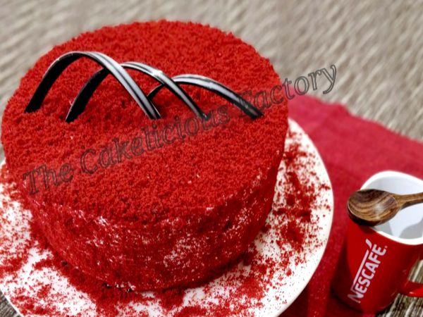 Red Velvet Cheese Cream Icing Cake