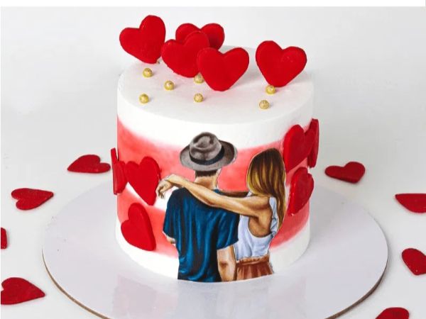 Love Couple Valentine's Cake