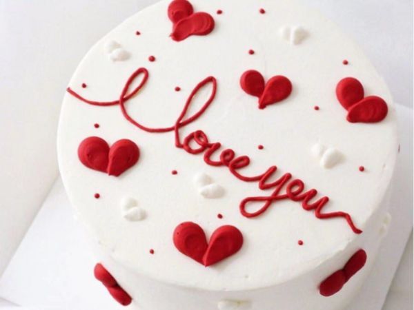 Love Theme Cake Design 2