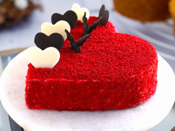Red Velvet Love Cake Design 11
