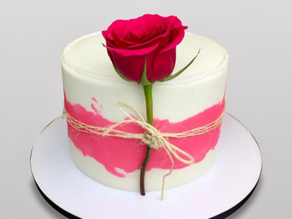 Love Theme Cake Design 8