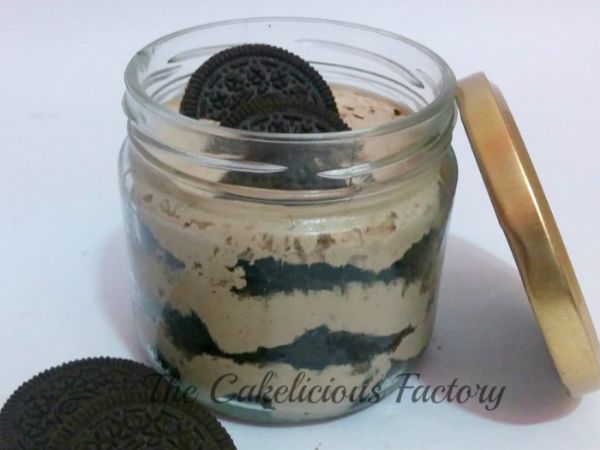 Oreo Nutella Cake Jar