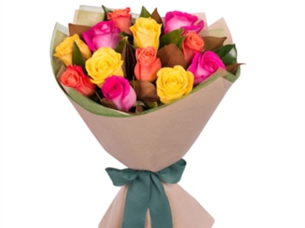 12 Mix Roses Bouquet