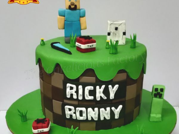 Minecraft Theme Cake