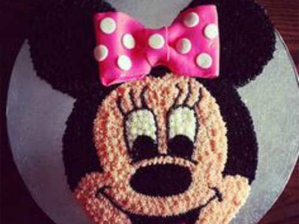 Minnie Mouse Cake