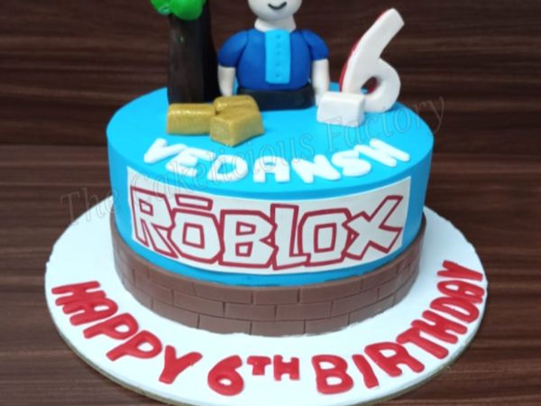Roblox Theme Cake Design 2