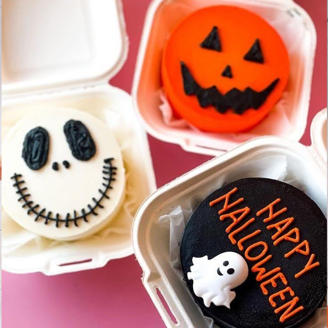 Halloween Bento cake  (choc/vanilla)